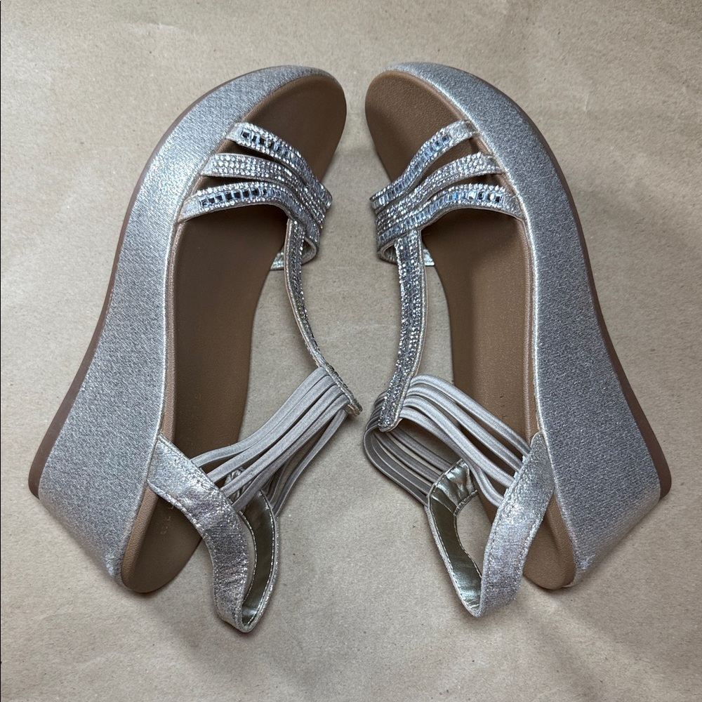 Kelly & Katie Shiny Glittering Wedge Strappy Women’s Sandals - US Size 8.5 M - Picture 12 of 13